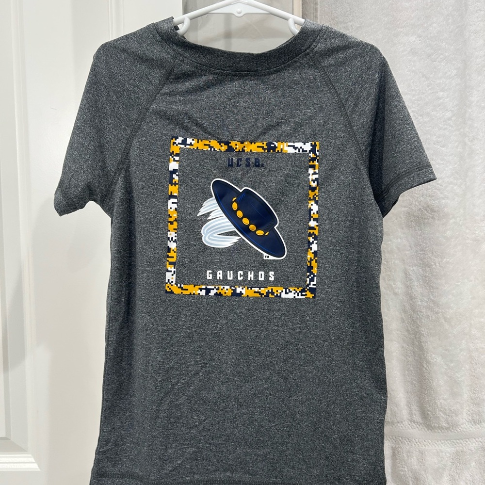 UCSB Gauchos Charcoal T-Shirt - NWOT